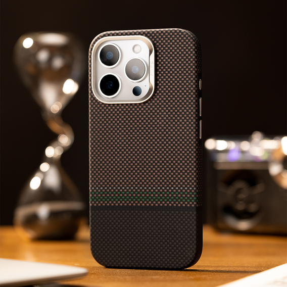 BENKS Kevlarové puzdro Magnetic Armor Pro Prestige 600D Y065 pre MagSafe s aktívnym tlačidlom pre iPhone 16 Pro