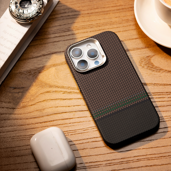 Puzdro Benks Kevlar Magnetic Armor Air Prestige 600D G066 pre iPhone 16 Pro Max