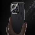 Puzdro BENKS Kevlar pre iPhone 15 Pro Max, pre MagSafe, Carbon Fiber, čierne