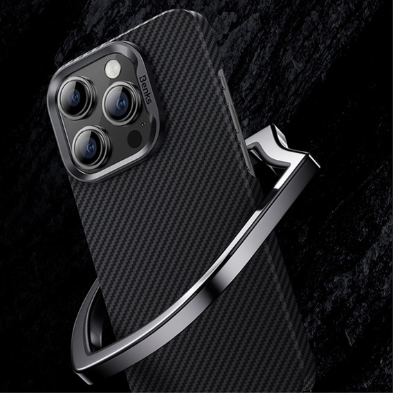 Puzdro BENKS Kevlar pre iPhone 15 Pro Max, pre MagSafe, Carbon Fiber, čierne