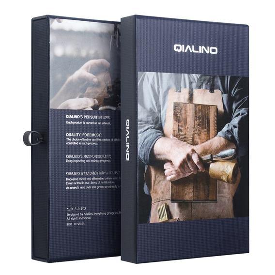 QIALINO kožené peňaženkové flipové puzdro pre iPhone 17 Pro Max - hnedé