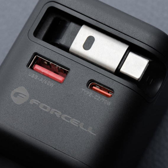 GaN sieťová nabíjačka s USB-C, USB-A a zasúvateľným USB-C káblom, 70 W